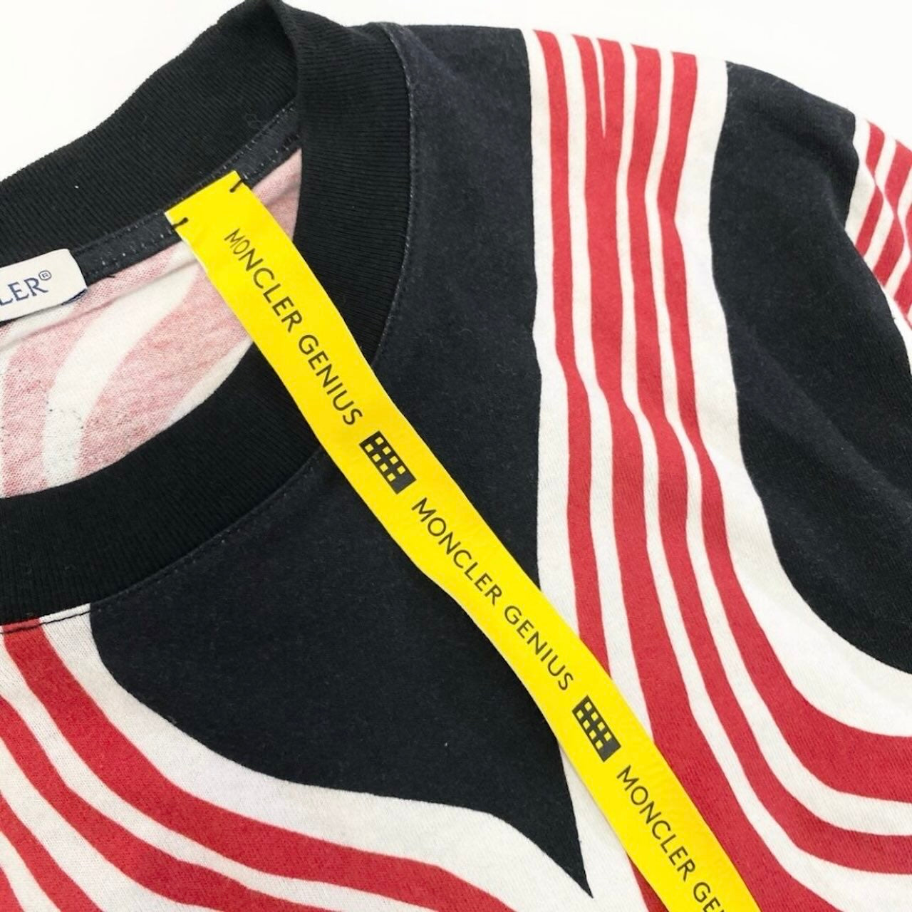 MONCLER モンクレール JW Anderson ALL OVER PRINT SS ブラック レッド コットン 半袖Ｔシャツ メンズ ABP