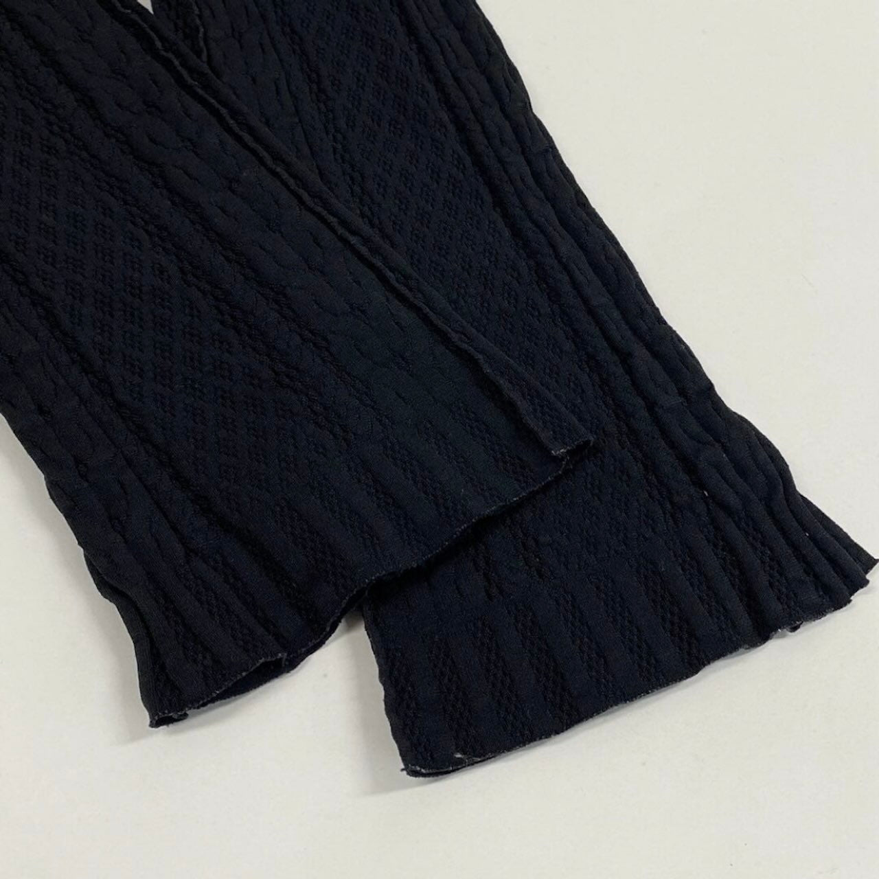 PLEATS PLEASE プリーツプリーズ カッティングデザイン タイトパンツ ブラック ナイロン / ポリエステル / ポリウレタン PP04LF941 レギンスパンツ レディース ABP