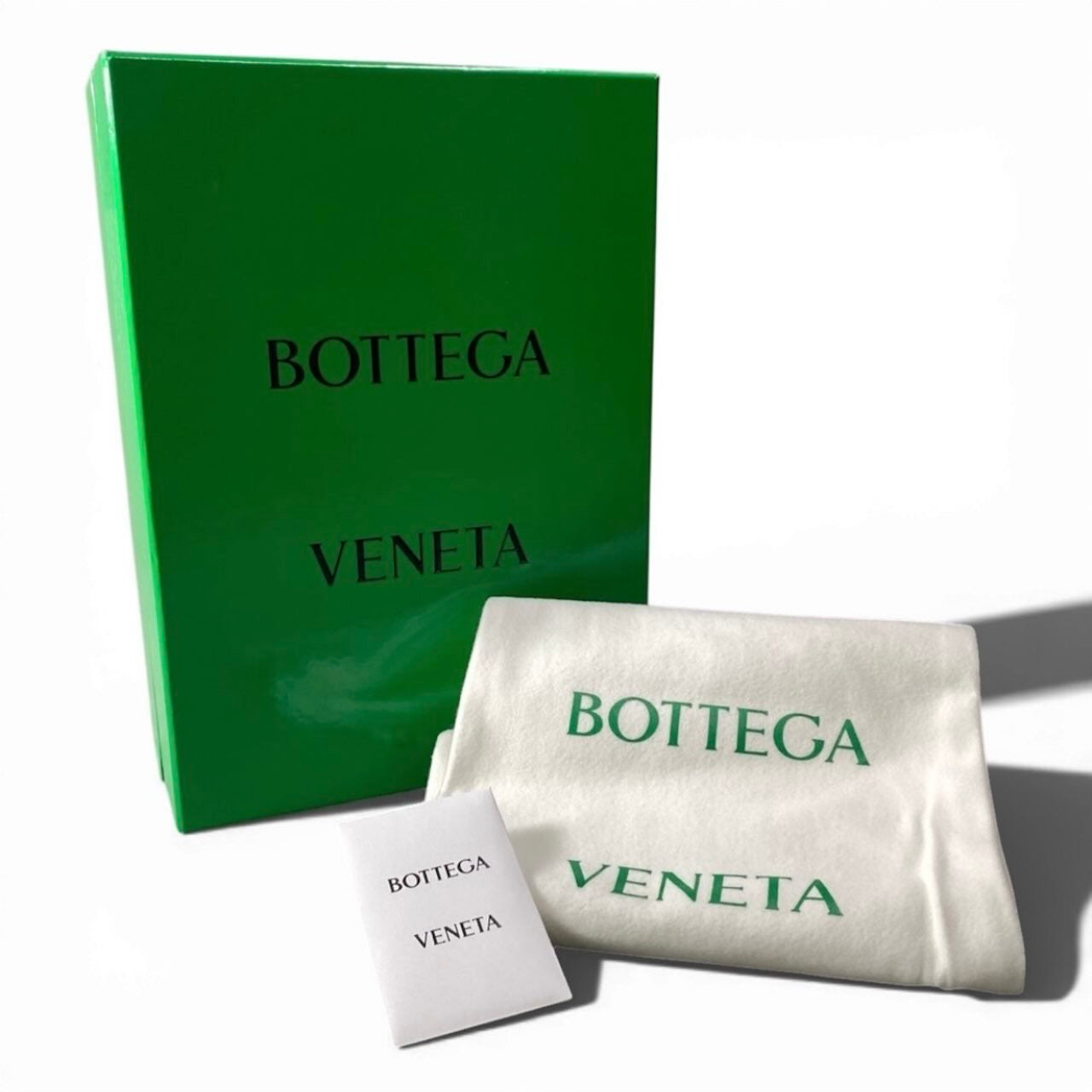 BOTTEGA VENETA ボッテガ・ヴェネタ オープントゥ ベージュ パテントレザー サンダル レディース S