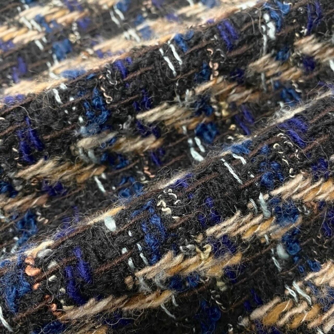 CHANEL シャネル ヴィンテージ 90S ツイードスカートセットアップ ジャケット スカート ココマーク 金ボタン ブラック ウール / アクリル 20662 セットアップ レディース AB