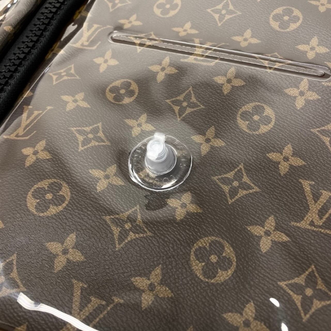 LOUIS VUITTON ルイヴィトン ヴァージルアブロー モノグラムベスト ブラウン PVC / ポリエステル HKG75W ベスト メンズ ABP