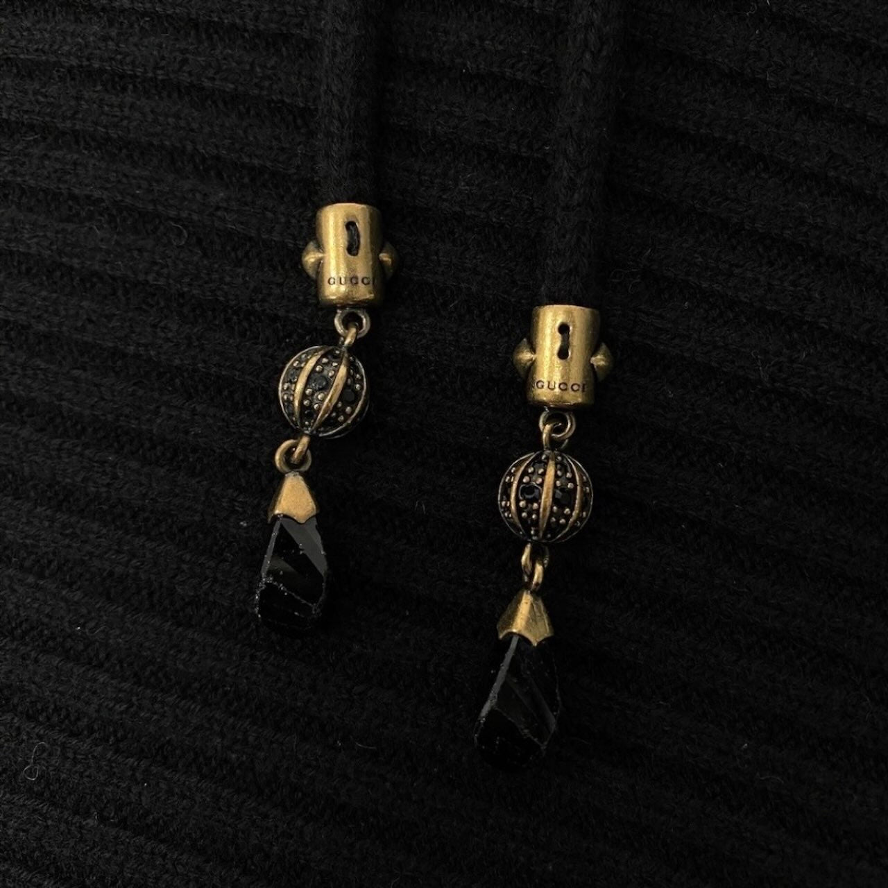 GUCCI グッチ ドローコード タートルネックニット ブラック ウール / メタル ニット レディース ABP