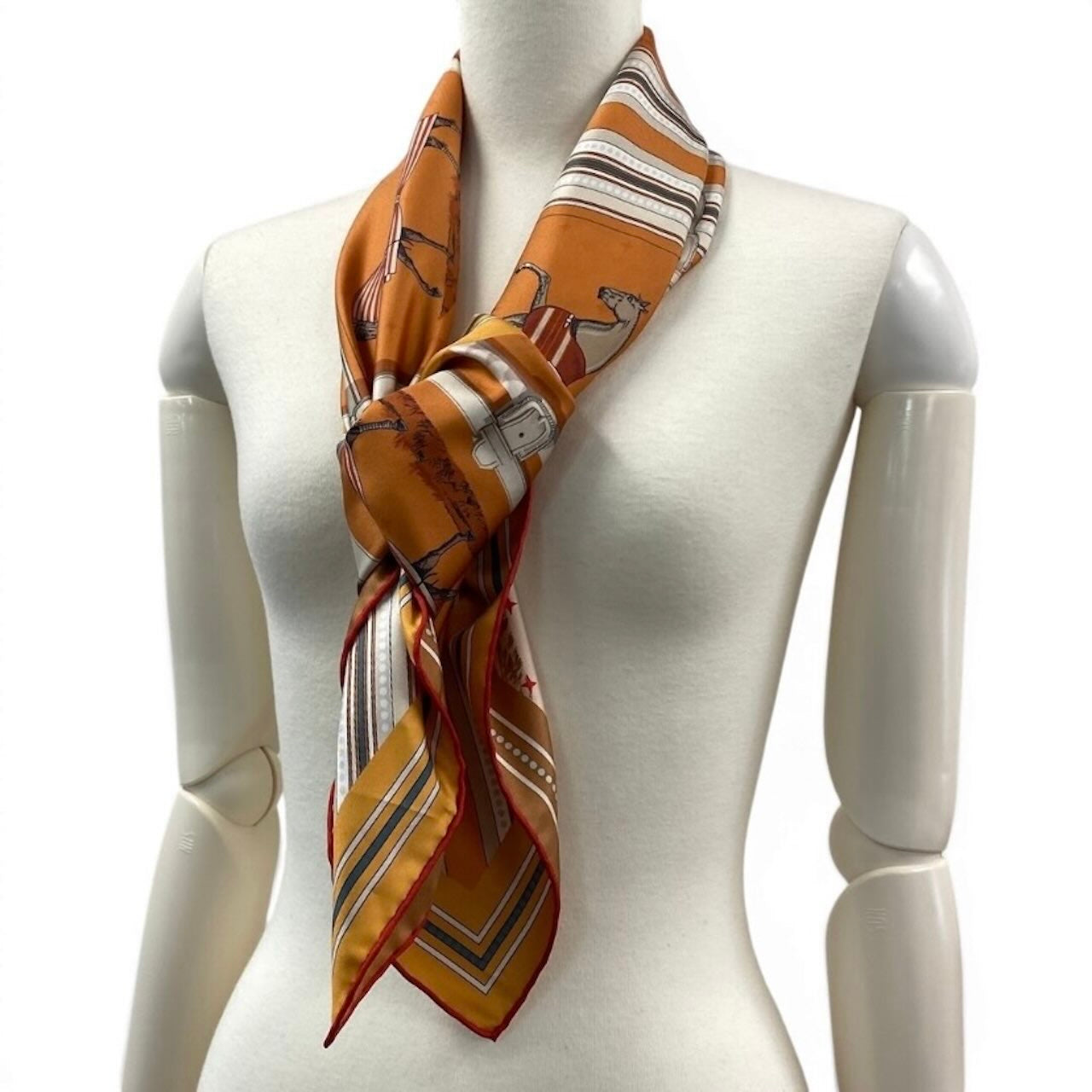 HERMES エルメス 2026年 カレ90 ダブルフェイス 馬着 シルクスカーフ オレンジ シルク スカーフ レディース AB