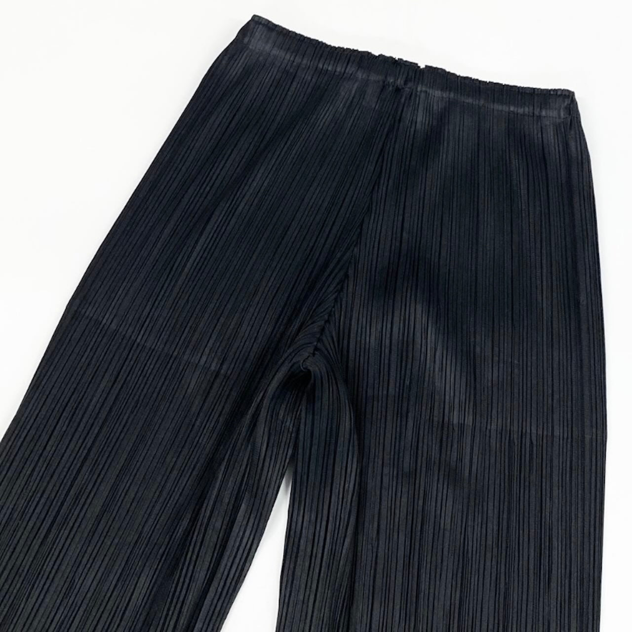 PLEATS PLEASE プリーツプリーズ ニッカポッカパンツ プリーツパンツ ブラック ポリエステル PPP13-JF184 パンツ レディース ABP