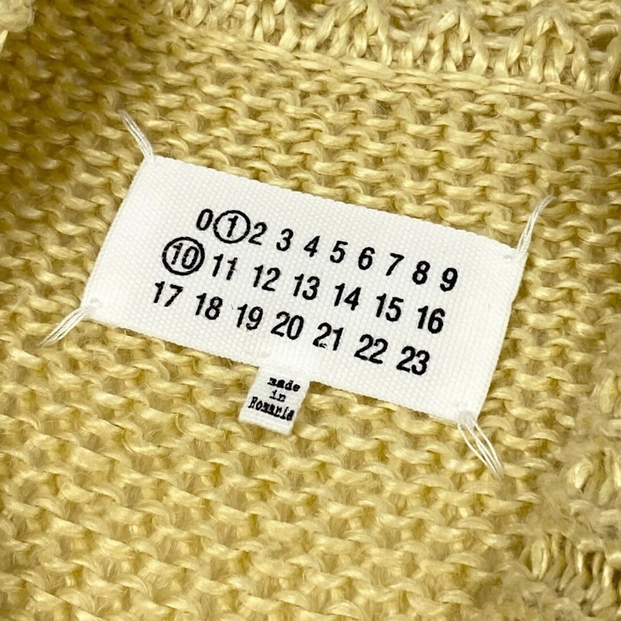 Maison Margiela メゾン マルジェラ オーバーサイズ ブラッシュドセーター ローゲージニット イエロー リネン S50HL0007 セーター メンズ AB