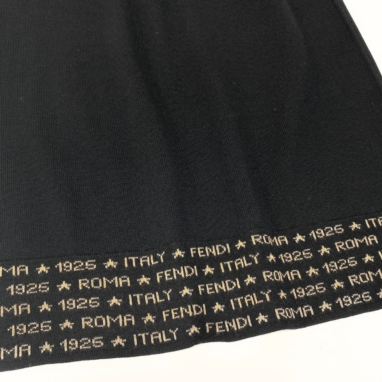 FENDI フェンディ ロゴプリント ニットスカート 膝丈スカート ブラック ウール スカート レディース S