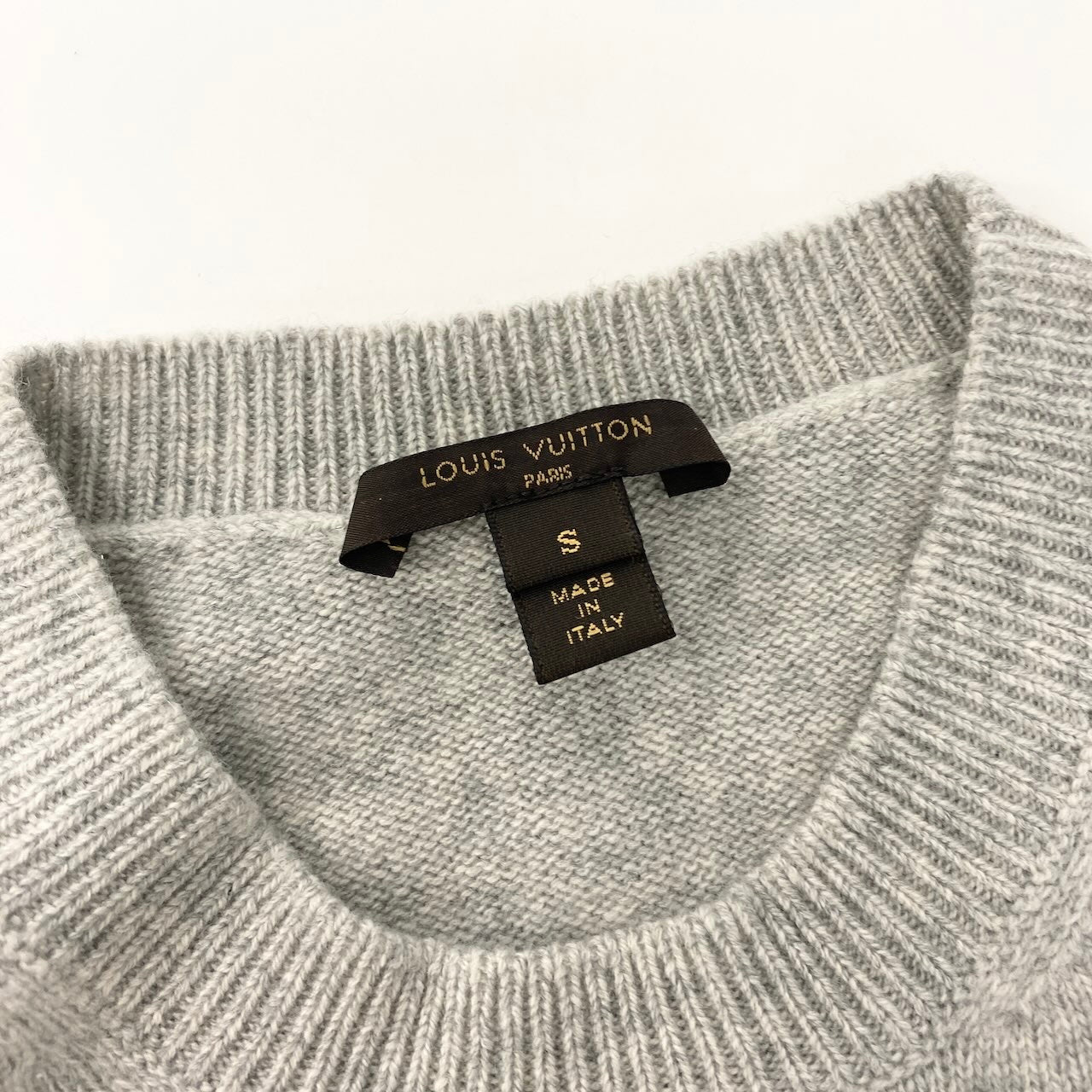 LOUIS VUITTON ルイヴィトン 5分袖 カシミヤニットセーター グレー カシミヤ ニット レディース ABP