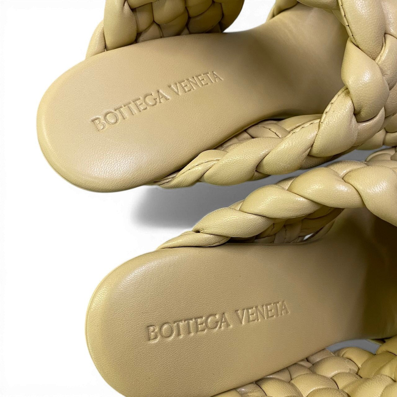 BOTTEGA VENETA ボッテガ・ヴェネタ イントレチャート カーブサンダル イエロー レザー サンダル レディース S