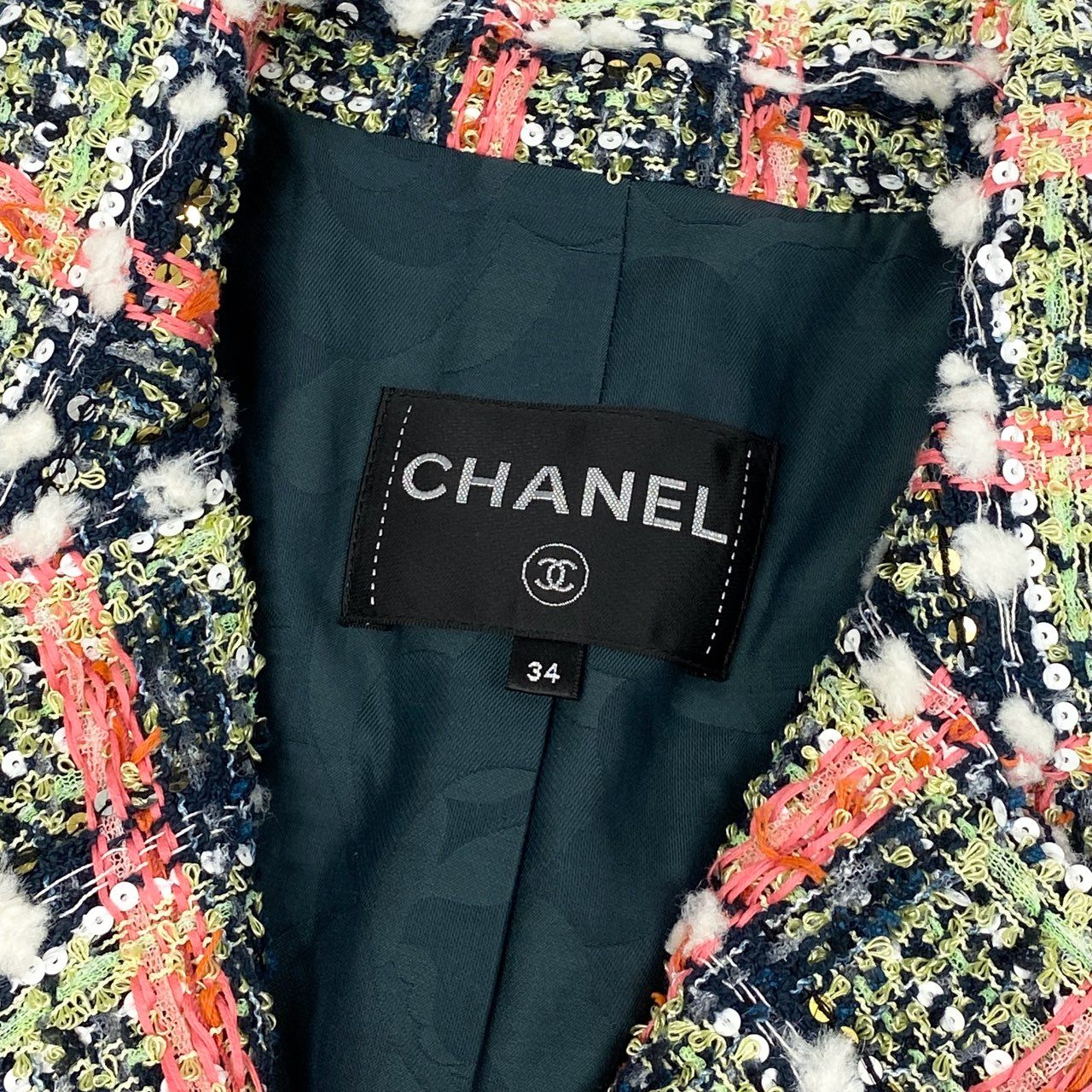 CHANEL シャネル 2020クルーズライン スパンコール混 4Pジャケット ココマークボタン マルチカラー ポリアミド / ポリエステル / コットン シルク ウール P62793 その他アウター レディース SA