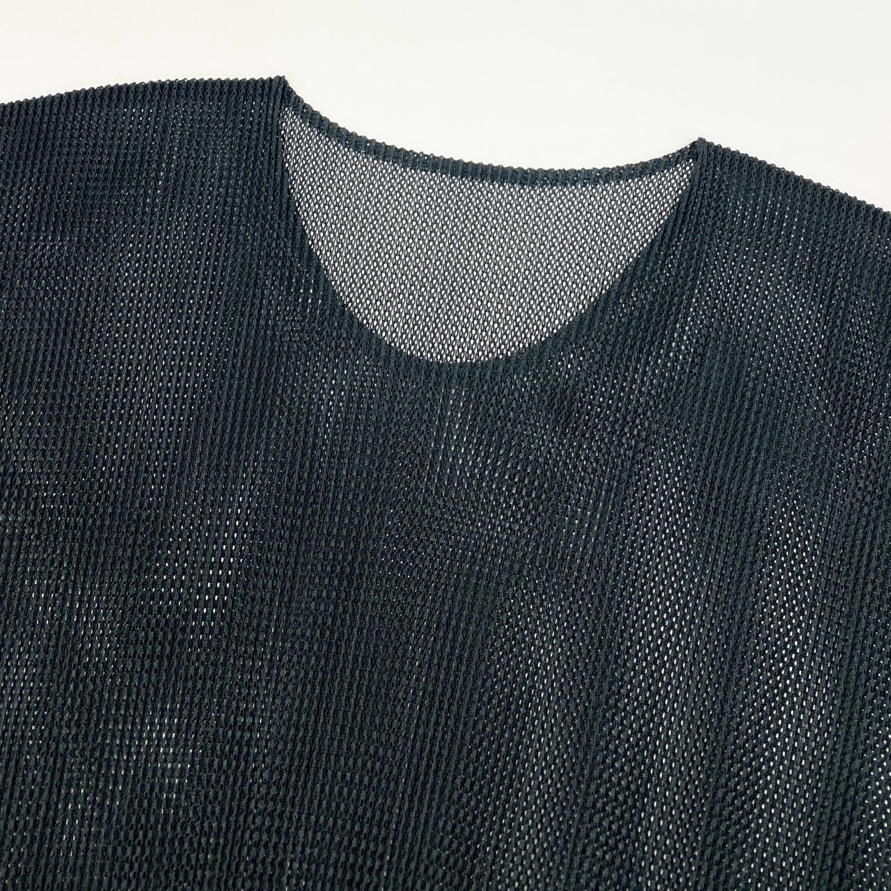 PLEATS PLEASE プリーツプリーズ メッシュ素材 クロップドワイドカットソー ブラック ポリエステル 半袖Ｔシャツ レディース SA