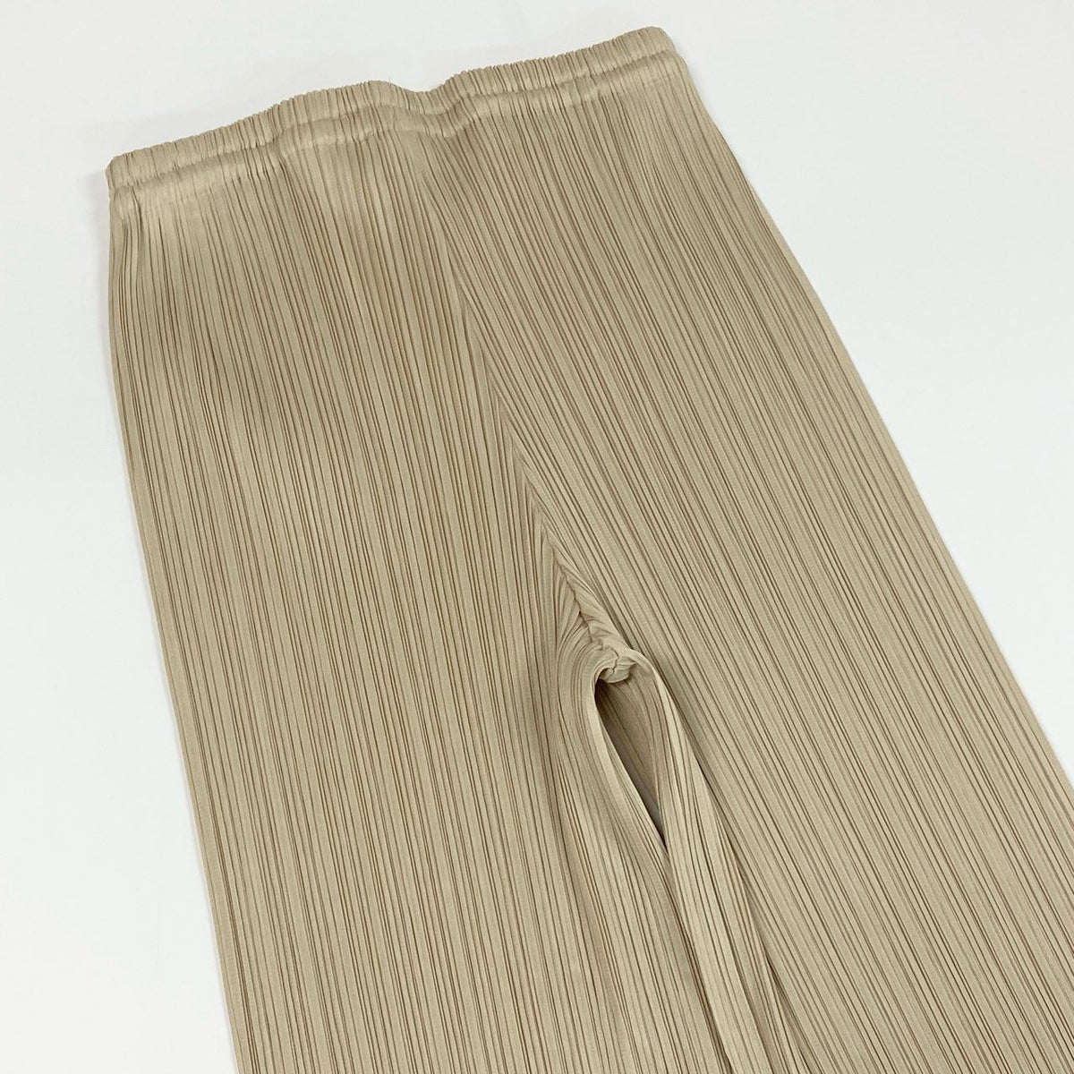 PLEATS PLEASE プリーツプリーズ プリーツパンツ ストレートパンツ サイズ34in ベージュ アイボリー ポリエステル パンツ レディース ABP