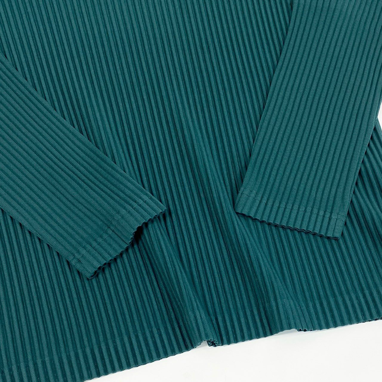 ISSEY MIYAKE イッセイミヤケ オムプリッセ プリーツカットソー トップス グリーン ポリエステル カットソー メンズ ABP