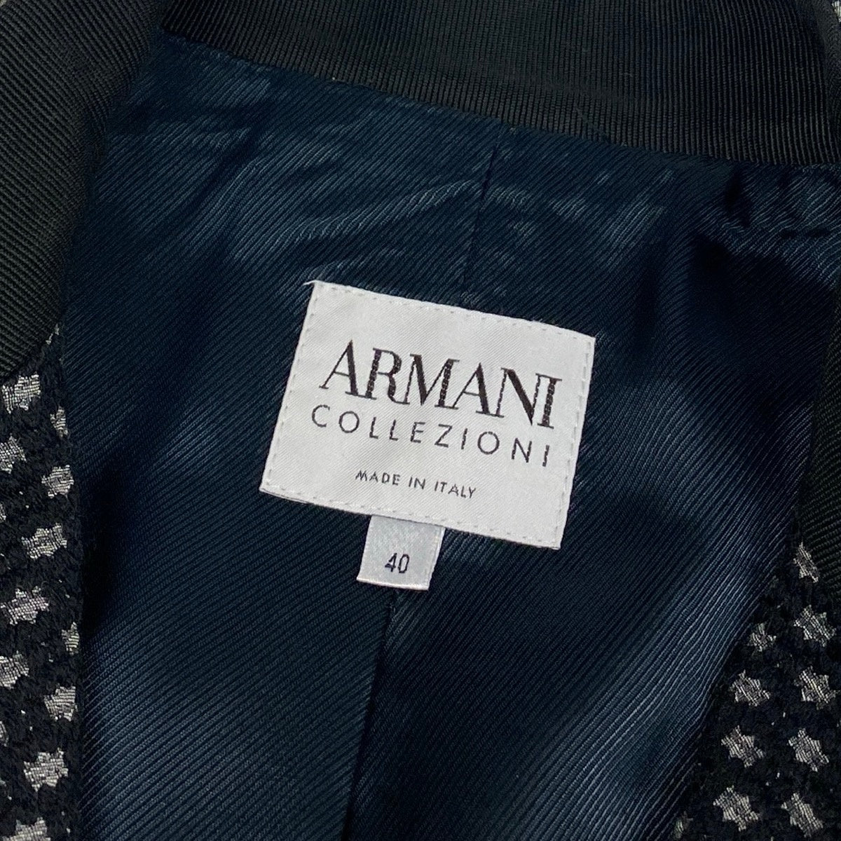 ARMANI COLLEZIONI アルマーニコレッツォーニ 総柄 立体刺繡 ブラック ウール / レーヨン / ポリエステル テーラードジャケット レディース AB