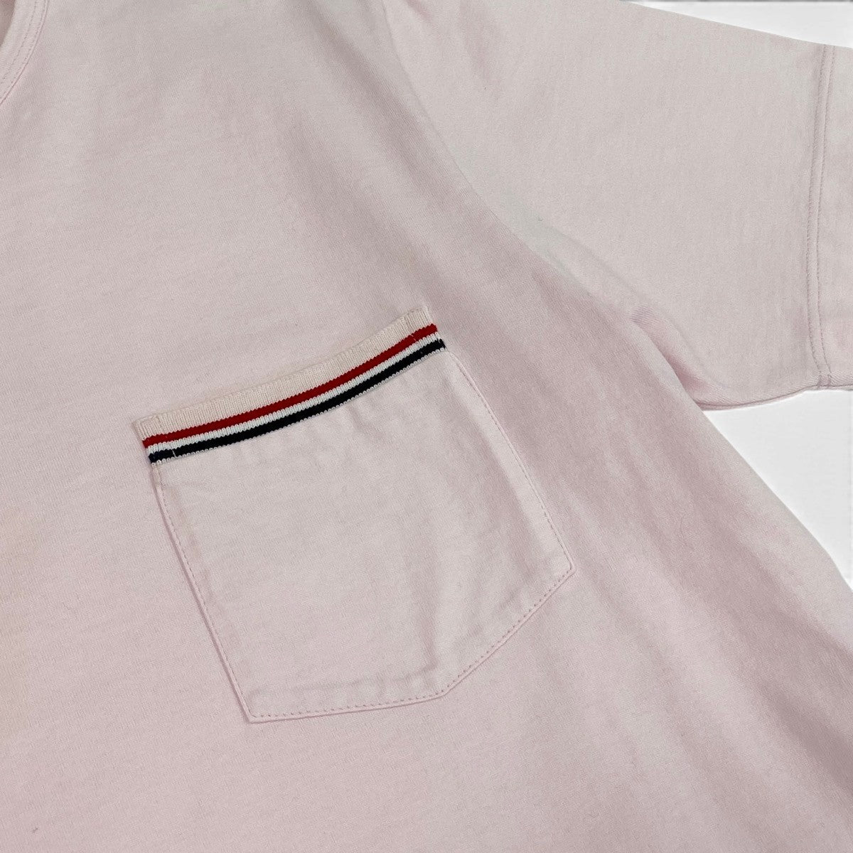 THOM BROWNE トムブラウン クルーネック ポケットTシャツ グログランテープ ピンク コットン 半袖Ｔシャツ メンズ AB