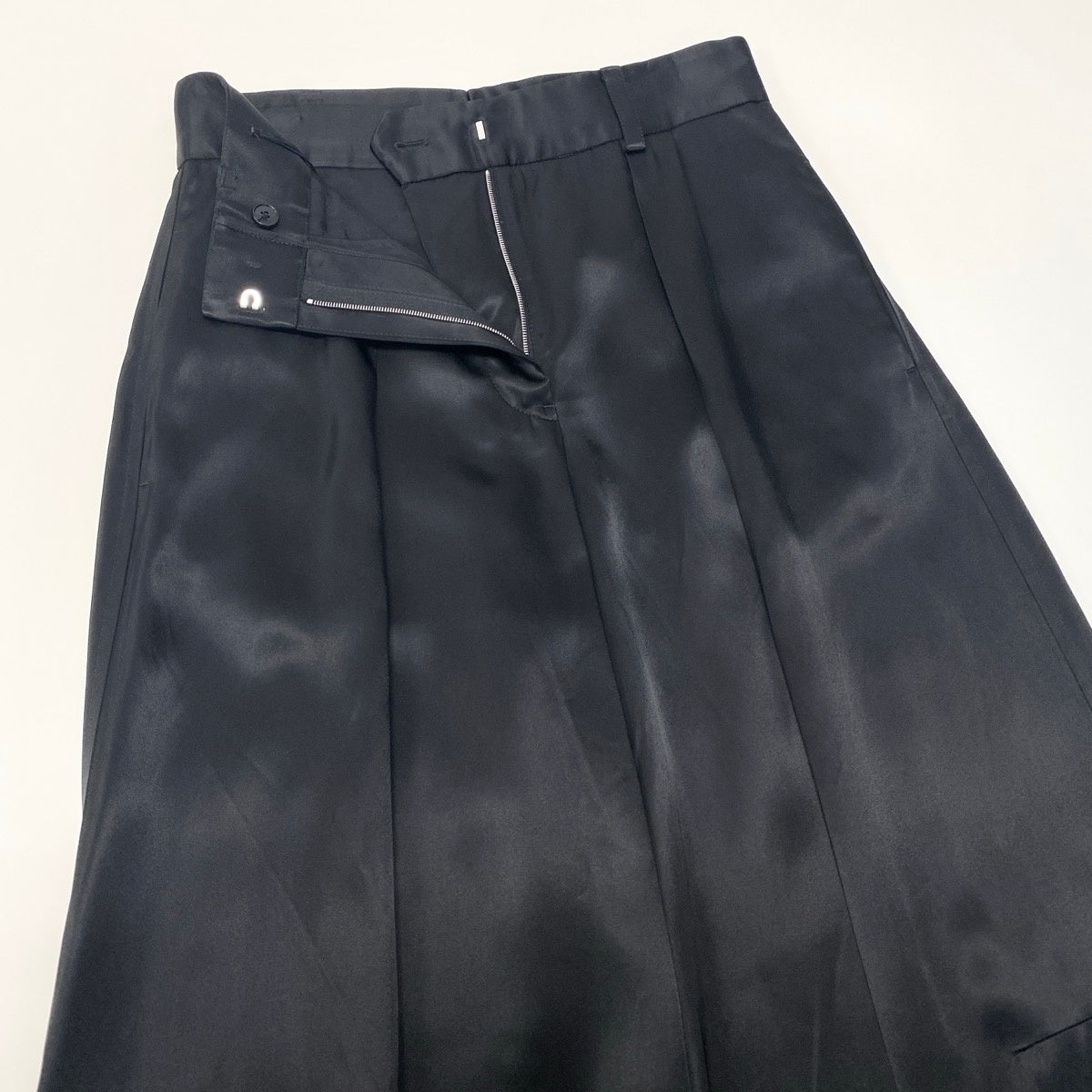 JIL SANDER ジルサンダー トラウザーパンツ ワイドパンツ とろみ素材 ワイドシルエット ブラック レーヨン JO3KA0264 J65246 スラックスパンツ レディース SA