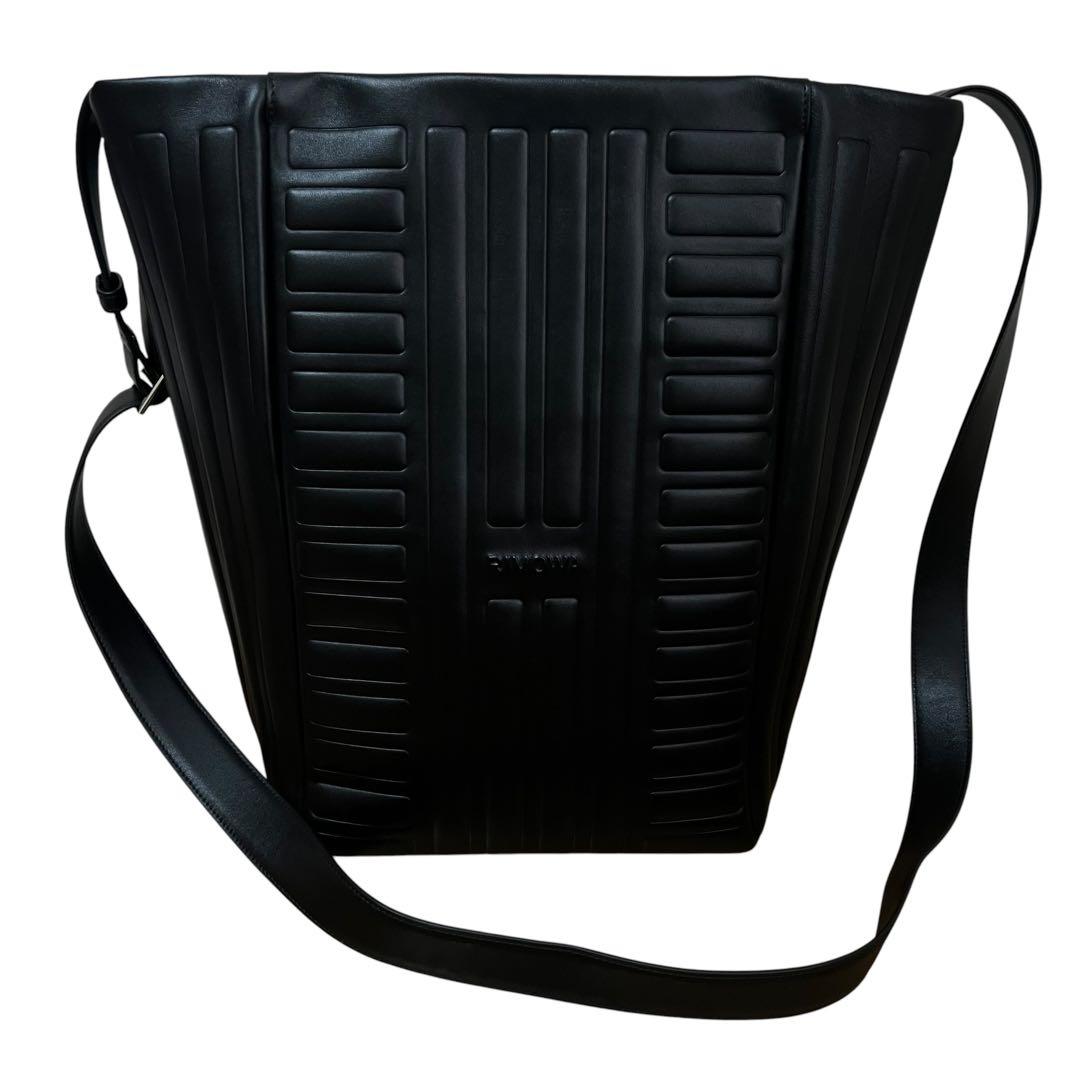 RIMOWA リモワ Groove ホーボーバッグ レザーポーチ付 カーフレザー ブラック シルバー レザー ショルダーバッグ メンズ SA