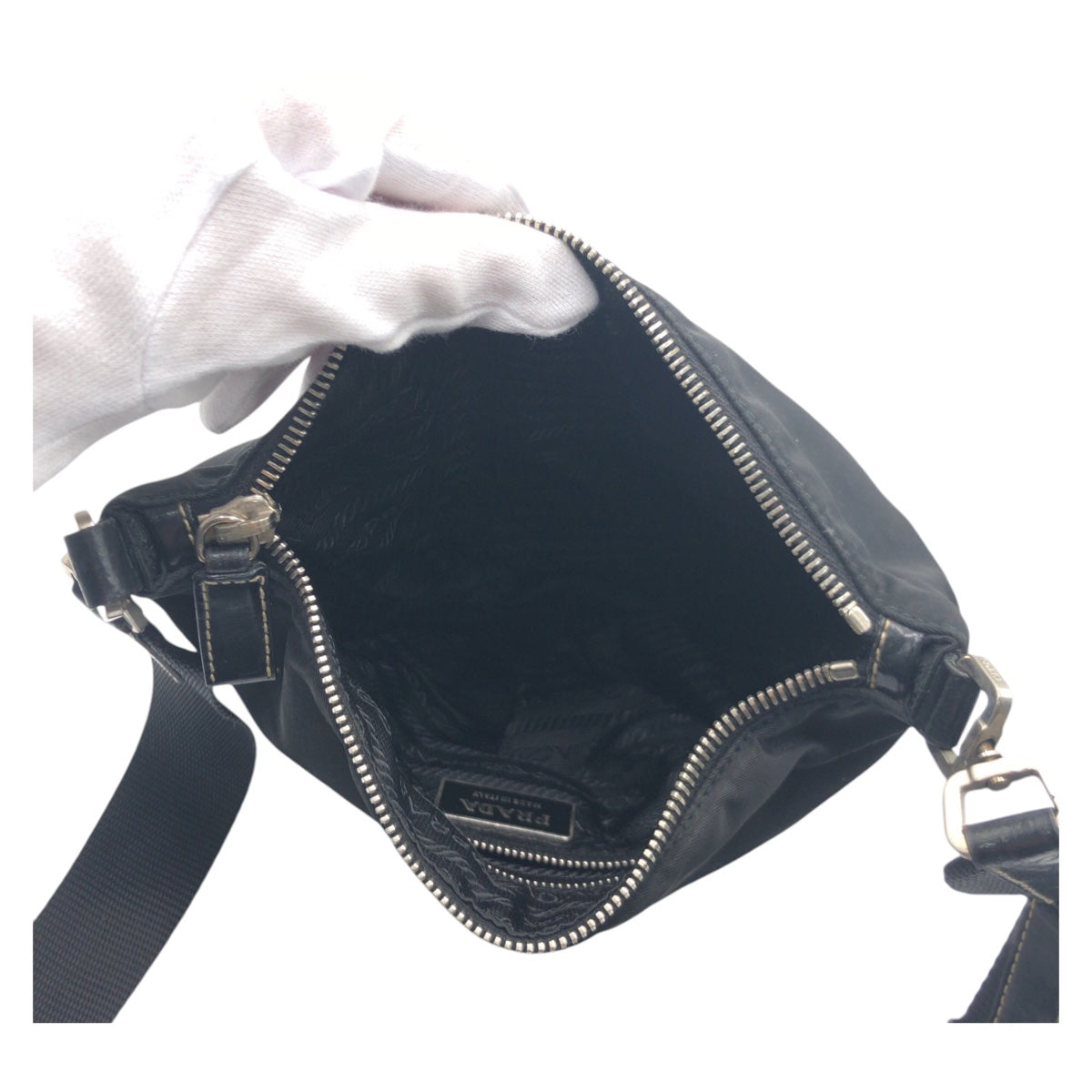 13049
 PRADA Tessuto Triangle Logo Plate Black Silver Hardware Nylon Shoulder Bag Messenger Bag Women's