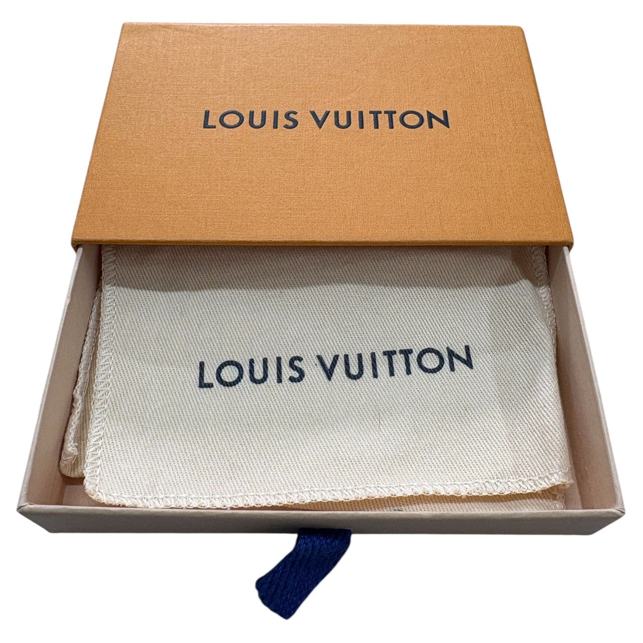 LOUIS VUITTON ルイヴィトン ダミエ アズール ミュルティクレ ホワイト ゴールド金具 PVC / レザー M62630 キーケース 4連 レディース A