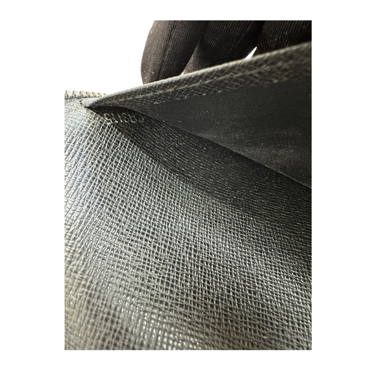 LOUIS VUITTON ルイヴィトン ダミエグラフィット ブラック シルバー金具 PVC / レザー N63077 長財布 メンズ AB