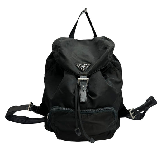 PRADA プラダ 三角ロゴ ブラック シルバー金具 ナイロン B4650 リュック・デイパック レディース A