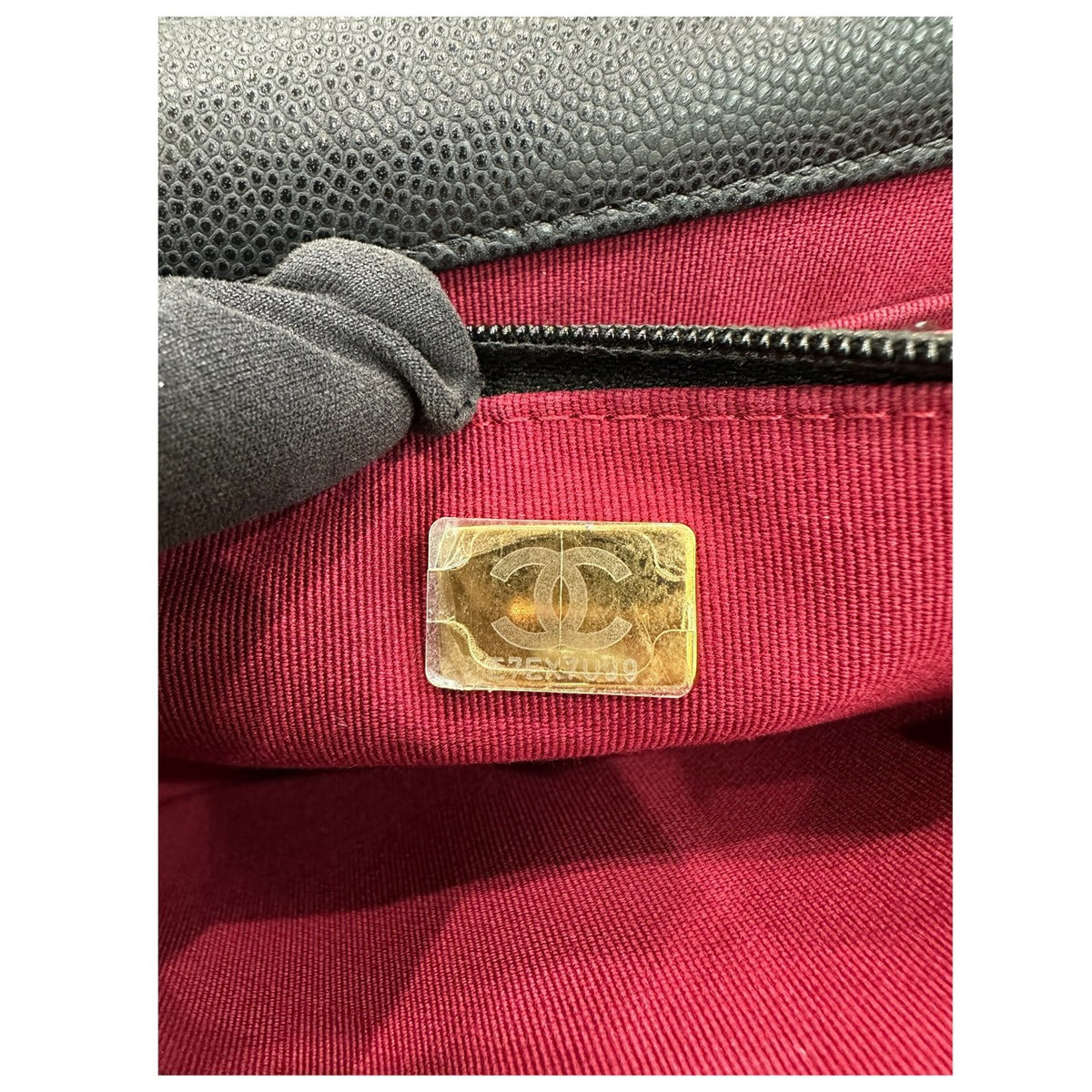 CHANEL シャネル キャビアスキン ブラック ゴールド金具 レザー ショルダーバッグ レディース AB