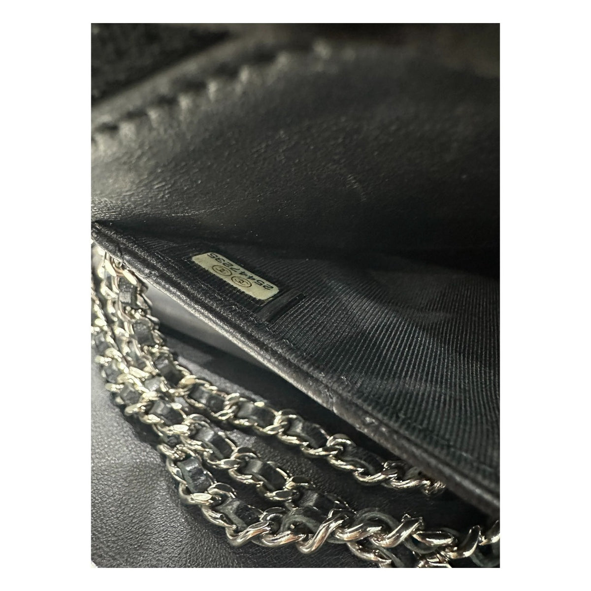 CHANEL シャネル ラムスキン マトラッセ ブラック シルバー金具 レザー AP0250 ショルダーバッグ レディース A