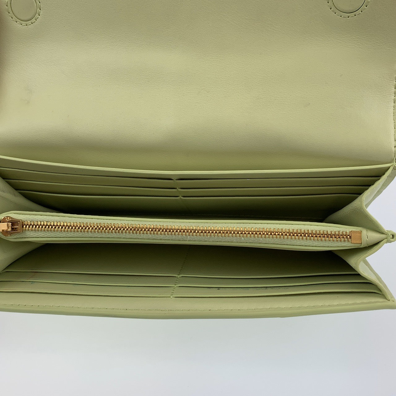 B-099
BOTTEGAVENETA ボッテガヴェネタ マキシイントレチャート ロングフラップウォレット レモンウォッシュド ラムスキン 長財布 男女兼用  レディース