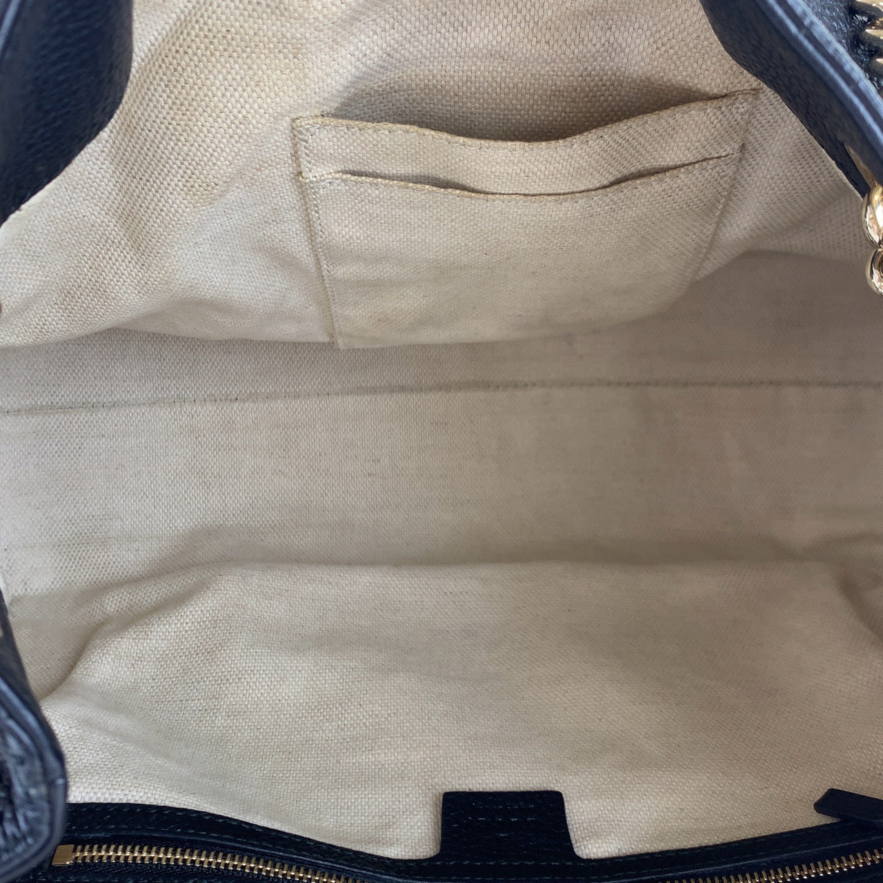 H-0115
GUCCI グッチ ソーホー インターロッキングG フリンジ ブラック 黒 ゴールド金具 レザー 308982 チェーンショルダーバッグ 肩掛け  レディース