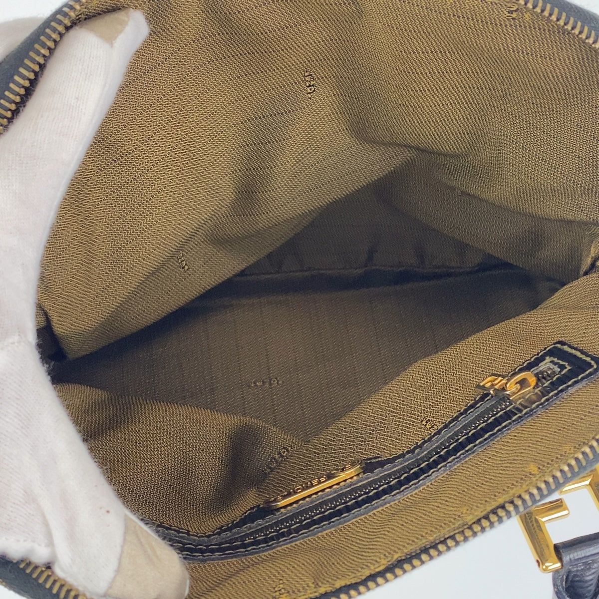 B-127
FENDI フェンディ ズッカ ブラウン 茶 ゴールド金具 キャンバス ハンドバッグ  レディース