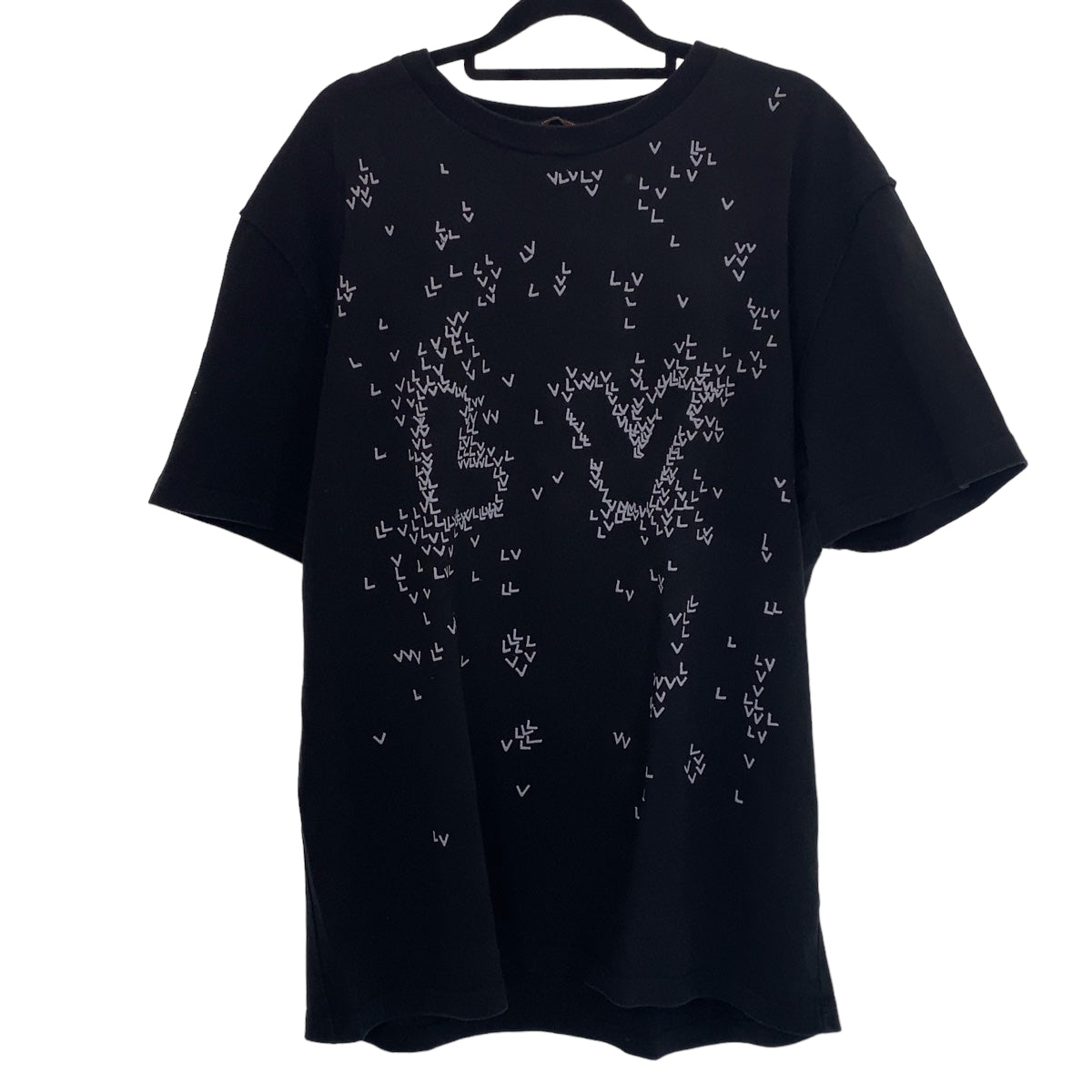 B-108
LOUIS VUITTON ルイヴィトン スプレッドエンブロイダリー ブラック 黒 ホワイト 白 コットン 1AA53Z 半袖 Ｔシャツ カットソー  メンズ