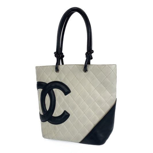 C-054
CHANEL シャネル ヴィンテージ カンボンライン ココマーク ホワイト 白 ブラック 黒 カーフ トートバッグ 肩掛け  レディース