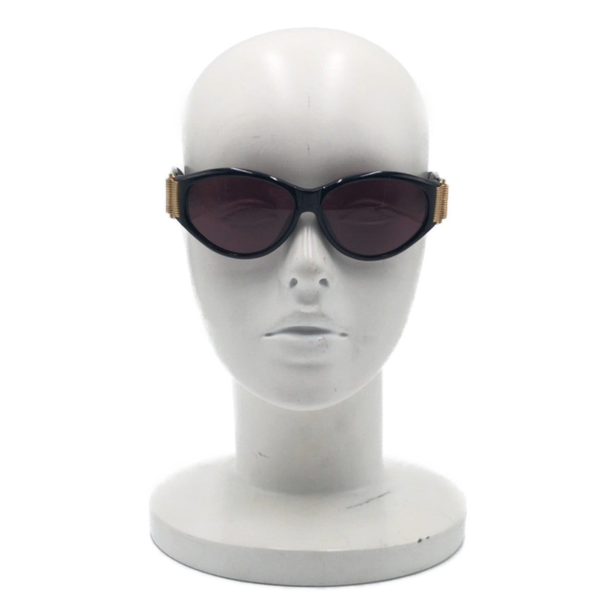 C-216
YVES SAINT LAURENT イヴ・サンローラン 男女兼用 ブラック 黒 ゴールド金具 プラスチック 31-6509 サングラス オーバル  レディース