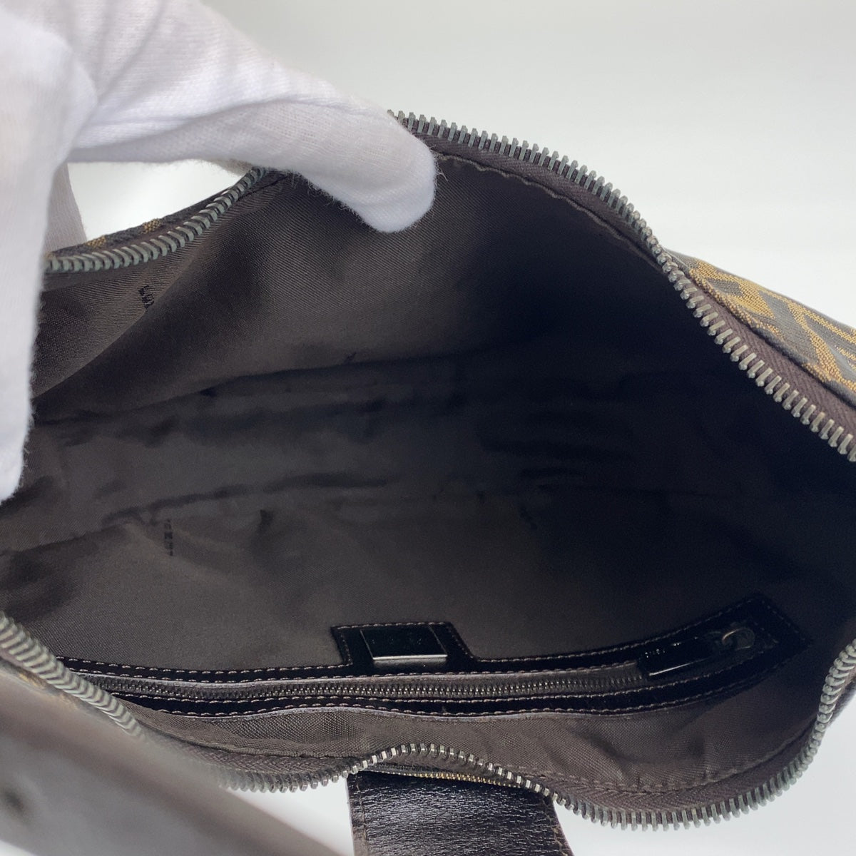 H-0394
FENDI フェンディ ズッカ マンマバケット ブラウン 茶 シルバー金具 キャンバス / レザー 8BR020 ショルダーバッグ 肩掛け  レディース