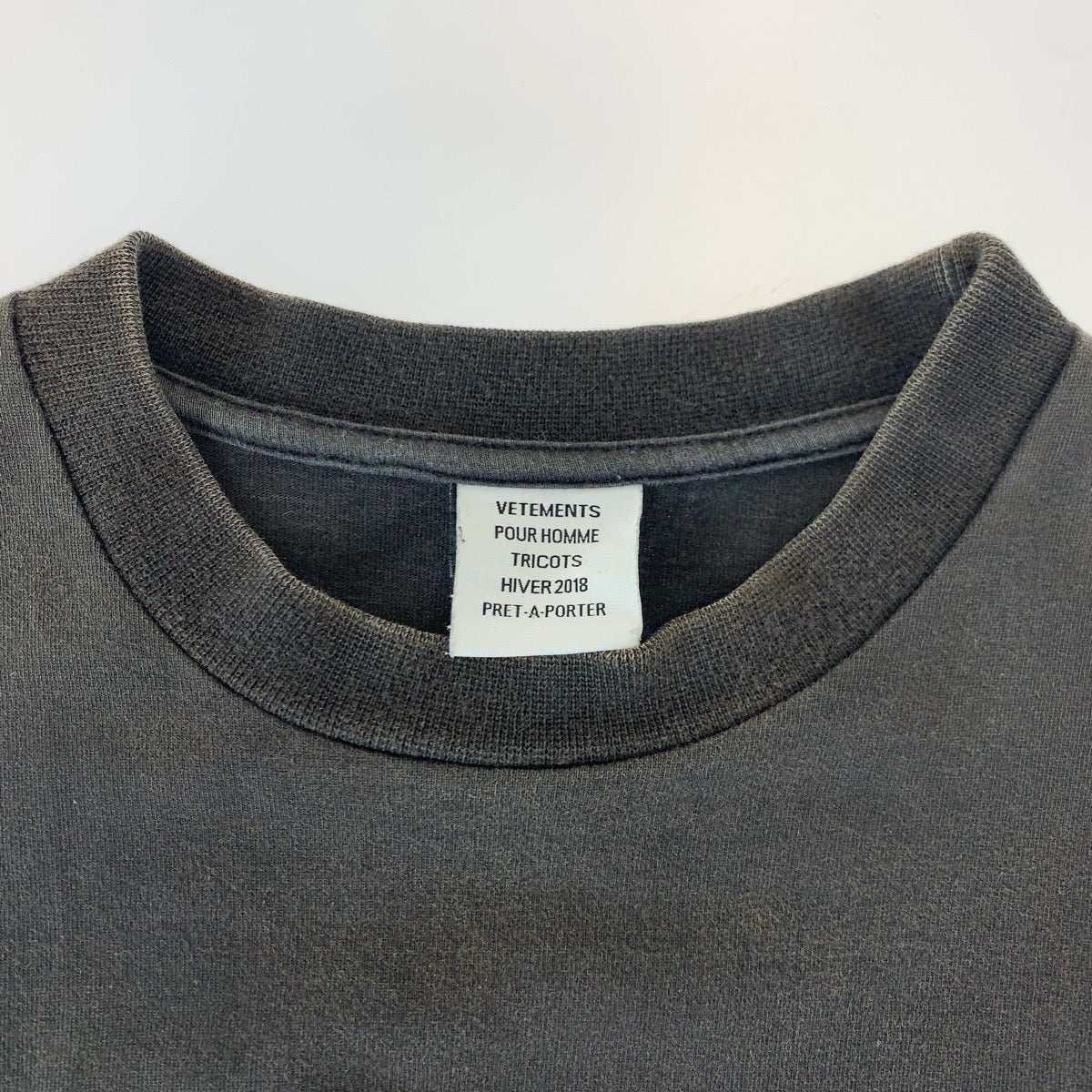 VETEMENTS ヴェトモン ヘビーメタル スカルプリント サイズS ブラック 黒 ダークグレー コットン ヴィンテージ加工 半袖Tシャツ オーバーサイズ  メンズ