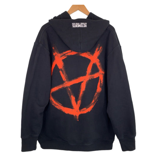VETEMENTS ヴェトモン マスクアナーキーフーディー バックプリント サイズS ブラック 黒 レッド 赤 コットン MAH20TR109 パーカー フーディー  メンズ