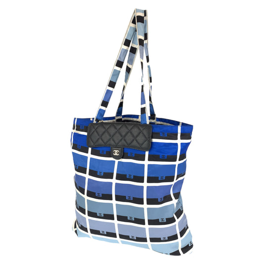 CHANEL シャネル ヴィンテージ ミニマトラッセ ココマーク ブラック 黒 ブルー 青 キャビアスキン / ナイロン エコバッグ 折り畳み チェーンショルダ  レディース