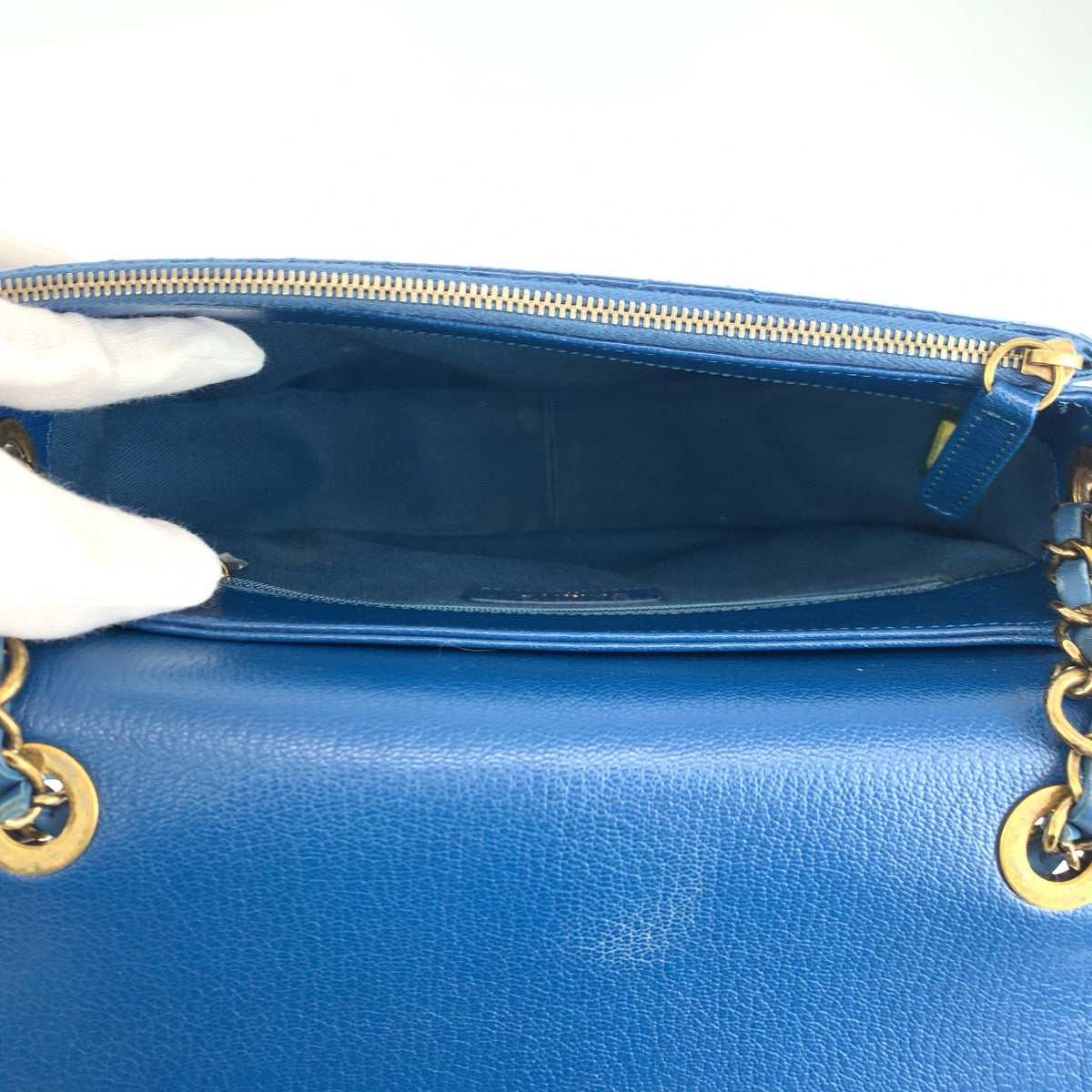 CHANEL シャネル マトラッセ RUE CAMBON  ココカーブ ココマーク ブルー 青 ゴールド金具 カーフ / ゴートスキン チェーンショルダーバッグ ハンドバッグ 2way  レディース